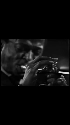 The Miles Davis Quintet - Round Midnight #jazz #jazztok #jazzmusic #jazzclassics #milesdavisquintet #milesdavis #roundmidnight
