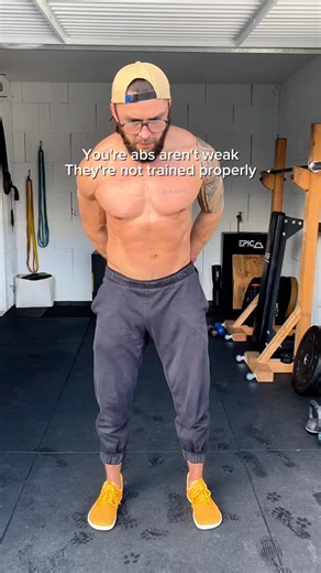 Mortimer Lemeillet | Fitness and health coach on Instagram: "Your abs are like any other muscle — they need load to grow, and to really work, they have to resist rotation, lateral pull, and keep your torso stable Single-arm kettlebell deadlift. The weight tries to twist you. Your abs and obliques fight it, keeping everything square and controlled. Move slow. Focus on tension. Feel your core work from the ground up. That’s how you actually build functional, real-world strength, not just a burn. S