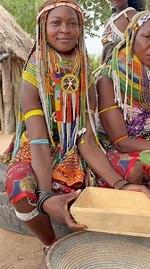 1.5M views · 12K reactions | La aldea de la Tribu Mumuilas de llanura en Angola. #africa #culture #travel | Jeanette Cruz | Facebook