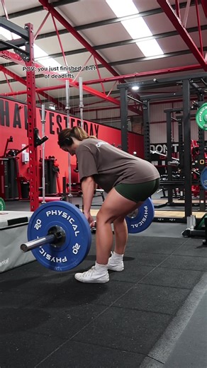 My biggest weakness is probably my grip strength 🤣 SHOCKING. #gym #gymhumor #gymtok #fittok #oneractive