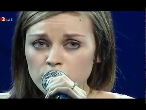 Amy Macdonald - Hallelujah - Live at AVO Session, Basel 2008 (HD)