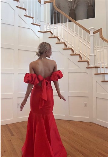 Elegant Holiday Barbie-Inspired Prom Looks