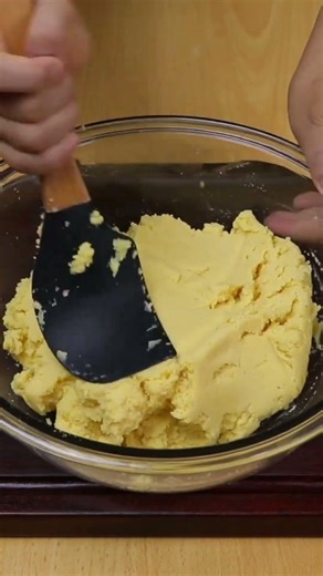 Crispy Fried Sweet Recipe 😍 | Easy Homemade Snack Recipe #cheesepull #food #easyrecipe