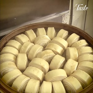 Making Cloud-like Pillowy Steamed Bread | Amazing Chef