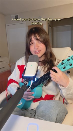 snowman by sia ukulele cover made easy by my mic boom arm from @c@cahaya-music🩵