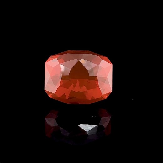 Fire Opal (31.90 ct) - Juniper Ridge Opal Mine, Lake Co., Oregon, USA More info: https://www.irocks.com/minerals/specimen/53282 While there are many gems on the market readily available for sale, there aren't a lot from the USA and of high quality compared to other countries. Minerals from the US are classics in today's mining world; therefore, obtaining a cut gem with exceptional quality on top of that is a rare commodity for many collectors (such as the previous owner). This fire opal comes fr