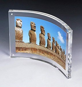 [Hot Item] Free Standing Curved Arc Magnetic Acrylic Photo Frame with Cambered Surface