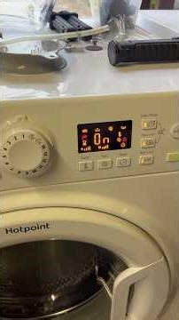Hotpoint Smart Tech WMFUG942 | Starting Drum Clean Cycle | #hotpoint #washingmachine #cleaning