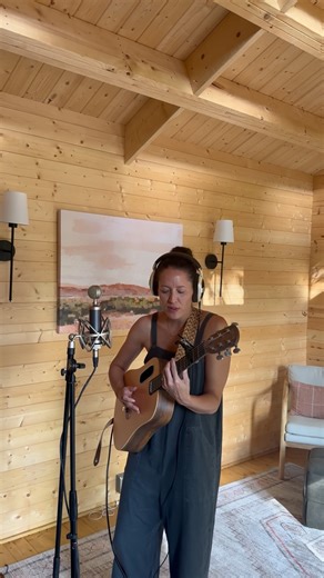 I’m having fun. @lavamusicofficial #livemusic #guitar #christian #cover | Karla Davis