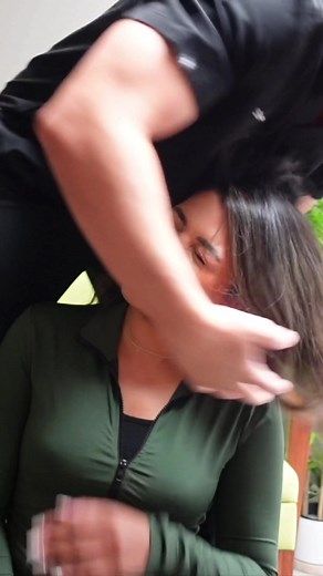 Experience the Ultimate Back Relief with Ystrap - Chiropractor Session