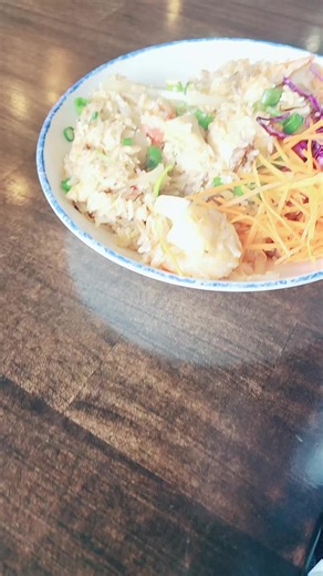 Giti Thai going down on a Friday! it was good, great atmosphere @gitithai
