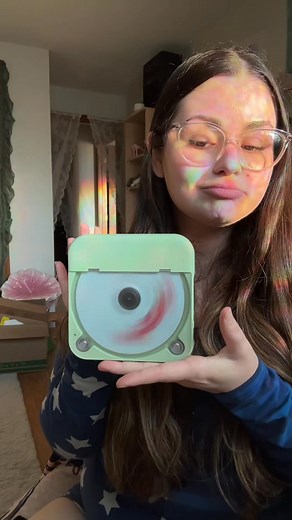 Am I the Only one that miss Cds?💿✨️this is bringing back memories of me using my mom's cd player and just laying in my bed for hours ♡ | Yuguz USA