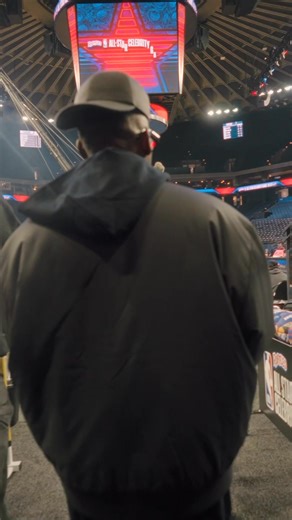 Tomorrow! I’m bringing it back to The Bay 🏀Catch me before the #NBAallstar game tip off and see what we’ve been cooking up for you. 5pm PT / 8pm ET on TNT//truTV//Max | Raphael Saadiq