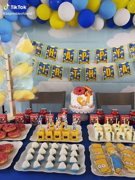 The simpsons themed birthday party! #thesimpsons #birthdayparty #simpsonsbirthday #asprinkleofdaysi