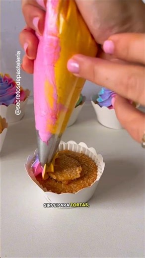 🧁Check out this super easy trick for a rainbow effect 🌈