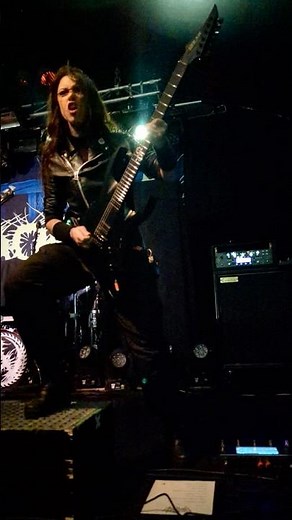 Tainá Bergamaschi of Crypta 🎸👹 The Other Side of Anger Guitar Solo