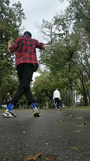 Learn Shuffle Dance Moves in the Park