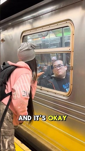 Beautiful Woman Spreading Love On Train‼️❤️🔥#beautifulwomen #love #train #her #natural #aura #fyp