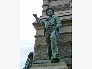 Nashua Soldiers and Sailors Statue To Be Restored