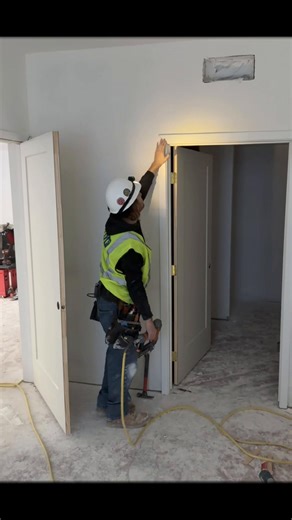 … and we’re off 🐎 Mock-ups units are being installed today at our Flora Fauna project with @weoneil in San Diego, CA. This development features 185 units with our crews providing the Division 8 & 10 materials and installation. We’re growing and hiring in Southern California now. Search ‘Sierra West Finish’ on Indeed or drop us a DM for details! #projectmanager #norcoca #simivalley #construction