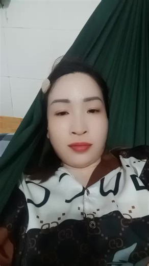 Video của Ngọc Hoa Cao (@ngc.hoa.cao2) với bản nhạc nhạc nền - Mỹ Châu Bolero🎙