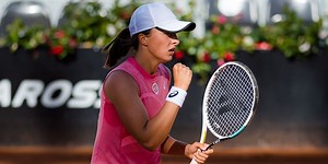 Swiatek gets past Gauff in stylish semifinal showdown: Rome Highlights