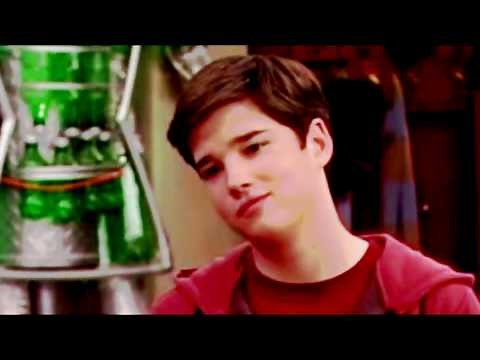 Twilight Saga: Eclipse - iCarly Style