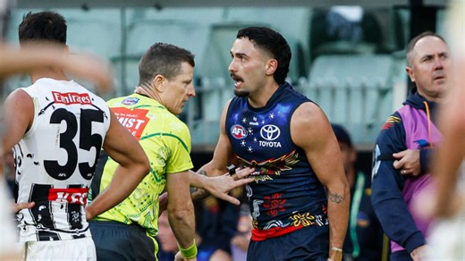 Collingwood Magpies vs Adelaide Crows: AFL live scores, blog