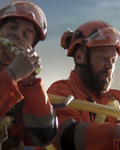 Chut ! On vous écoute – finds music on Bridge Sync 🎧