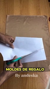 🤩 ESTOY COMPARTIENDO PATRONES A TODOS LOS QUE CONTESTEN - YO QUIERO #CosturaCreativa #PatternMaking #CosturaFacil #SewingCommunity #DIYFashion #SewingLovers #HechoAMano #SewingProjects #Modista #DiseñoDeModa 🎥 Video for inspiration purposes only. 🎬 All video rights belong to their respective owner. | Curso de Costura