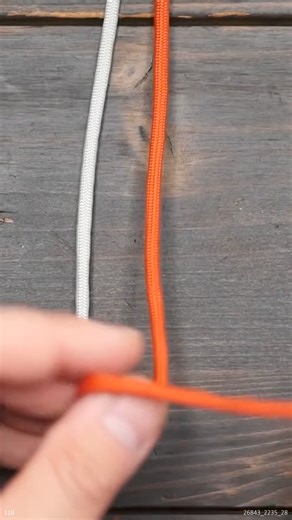 How to Tie an Easy Diamond Knot #military #navyseals #knotskills #paracordprojects | The Weavers of Eternity Paracord