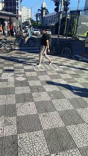 infelizmente esse é o espaço que nois entregadores de Ifood temos😅