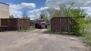  Check out this 1991 Ford L8000 Crane Truck With National Series 800C Crane https://bid.bid-2-buy.com/bid/64040?item=5387140&section=auction #weareauctions #naapro #auctionswork #auctions | Bid-2-Buy.com | Facebook