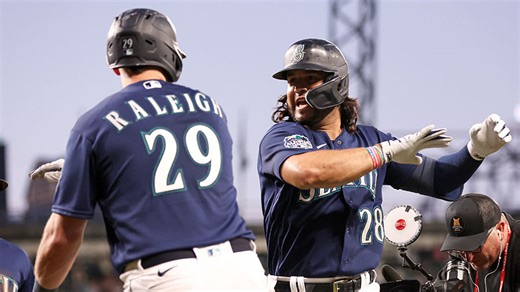 See the first Seattle Mariners lineup with Suárez since '23
