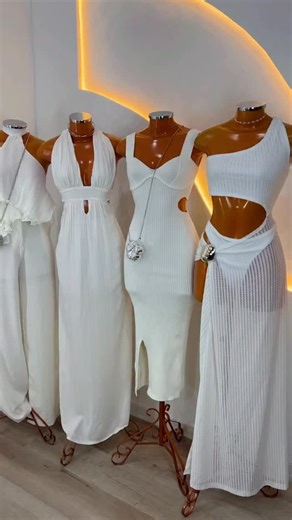 Oi, manas! Bem vindas a bellamodasre on Instagram: "✨Na BM o estilo fala mais alto! ✨ Looks modernos, cheios de personalidade e perfeitos pra qualquer ocasião. 💃💫 📦 Enviamos para todo o Brasil 💬 Atendimento online pelo WhatsApp ou Direct 👗 Vem escolher seu look favorito e arrasar com a gente!"