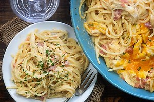 603K views · 611 reactions | Creamy, cheesy chicken spaghetti! We love this simple recipe. RECIPE: https://www.bunsinmyoven.com/chicken-spaghetti/ | Buns In My Oven | Facebook