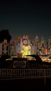 It’s a small world has a little extra fun at night! 🎄❄️ | Food At Disneyland