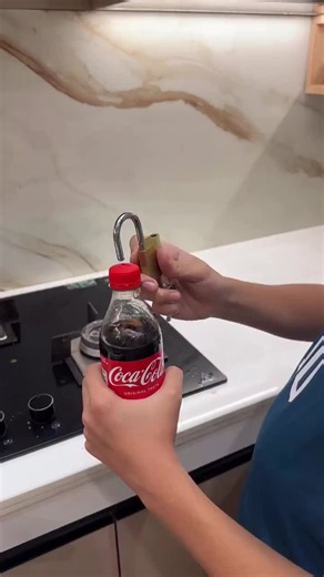Infinite Shampoo Prank #funnytiktok#gunnyprank #prankvideo#funnypranks#prankviedo