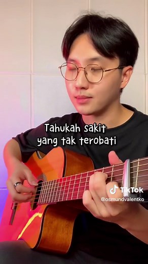Karaoke Muak Aruma: Lirik Lengkap dan Gitar Akustik