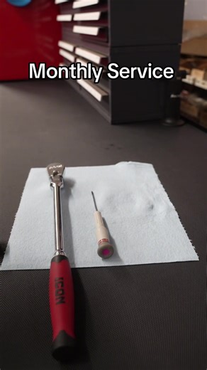 It’s quite difficult to do this without getting in the way… #automotive #tools #toolbox #ratchet #harborfreight