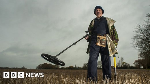 The best places in England for unearthing lost treasure