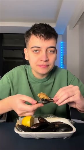 That video was asked about so much… MUSSELS! Finally, they're here! #stuffedmussels #musselrestau...