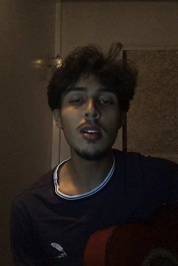 حطيت ليكم كي نحط راسي على المخدة يبانولي عينيك دخلو شوفوها و عطوني رأي ديالكم ❤️