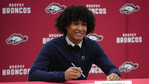 Devin Fitzgerald isn't letting a little WR competition get in his way at Notre Dame