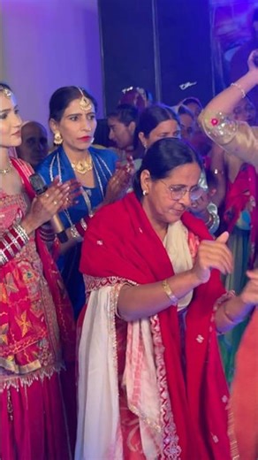 Your love is in a closed box♥️. Jago Program | #punjabi #boliyan #wedding #gidha #pind #mukabla