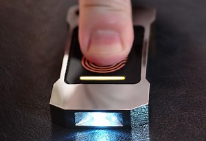 Lumen Flashlight Never Requires Any Batteries (video)