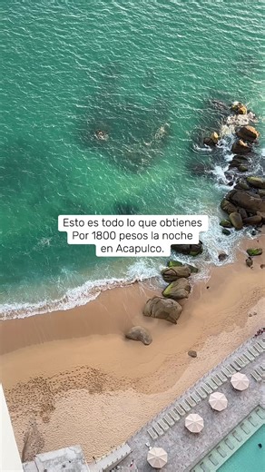 ¿Te imaginas disfrutar de todo esto por menos de lo que vale una noche de hotel en Acapulco? 👀 📍 Contamos con apartamentos frente al mar en Acapulco, totalmente equipados con todos los servicios y comodidades, ideales para escapadas en pareja o para recibir grupos de hasta 6 o más personas. Estamos ubicados en dos de las mejores zonas de Acapulco: Costera, junto al Hotel Fiesta Americana, y en Diamante, a solo 5 minutos de Plaza La Isla. Ya puedes reservar desde la plataforma de Airbnb, pregún