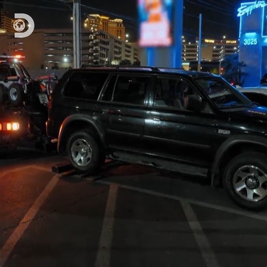 874K views · 6.3K reactions | Tensions rise at a strip club when a tow truck interrupts a bachelor party... #SinCityTow | Discovery Channel UK | Facebook