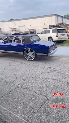 57 reactions | Clean ass Box Chevy pullin out goin crazy 料料 #chevrolet #capriceclassic #rucciwheels | Jco’s Customz LLC | Facebook