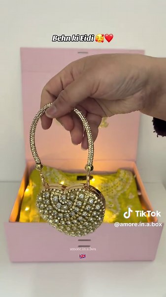 EID UL ADHA BOOKINGS OPEN. Delivery all over UK 🇬🇧 DM us to place an order 📩#eidmubarak #RamadanMubarak #eidi #giftforher #giftideas